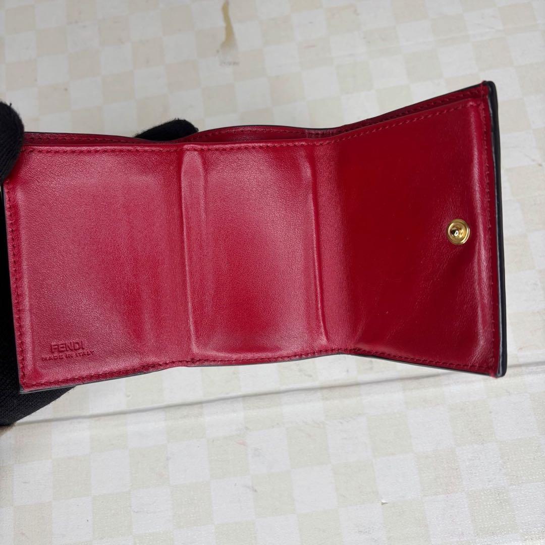 極美品　FENDI フェンディ　三つ折り財布　コンパクトウォレット　M07