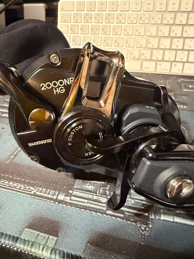 美品　シマノ 19 オシアジガー Fカスタム 2000NRHG（PE6号付）