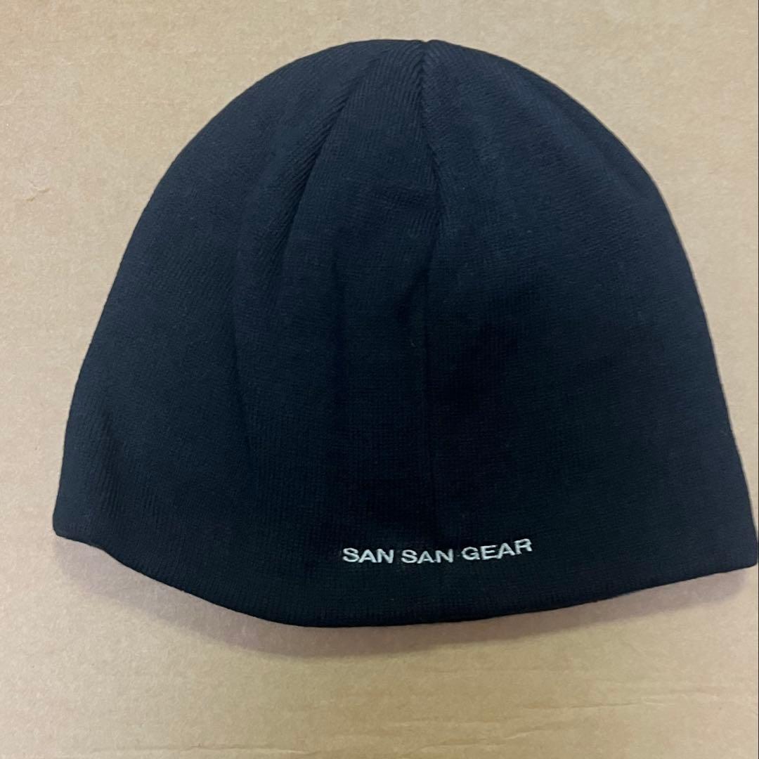 即日発送　SANSANGEAR ニット帽 黒 グラフィックロゴ