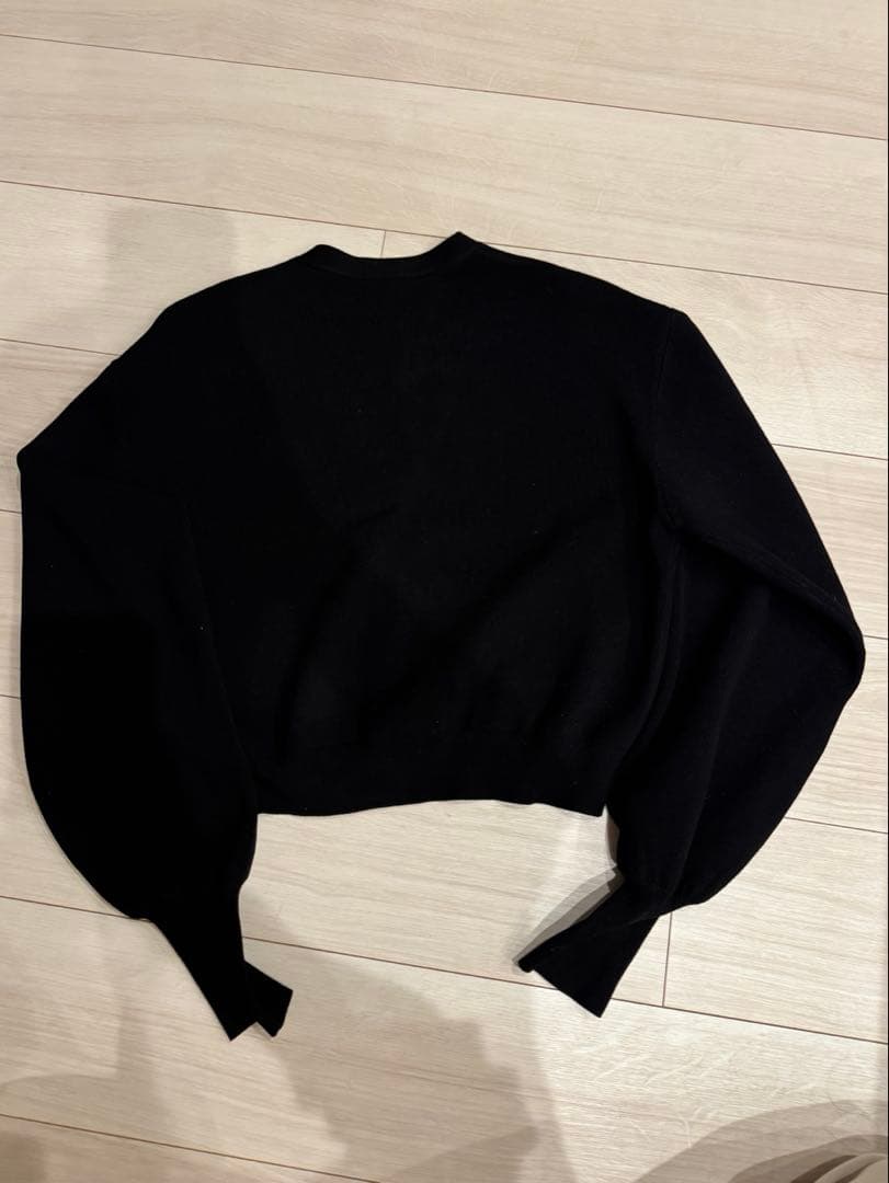 EIMYロゴチャームニットカーディガン