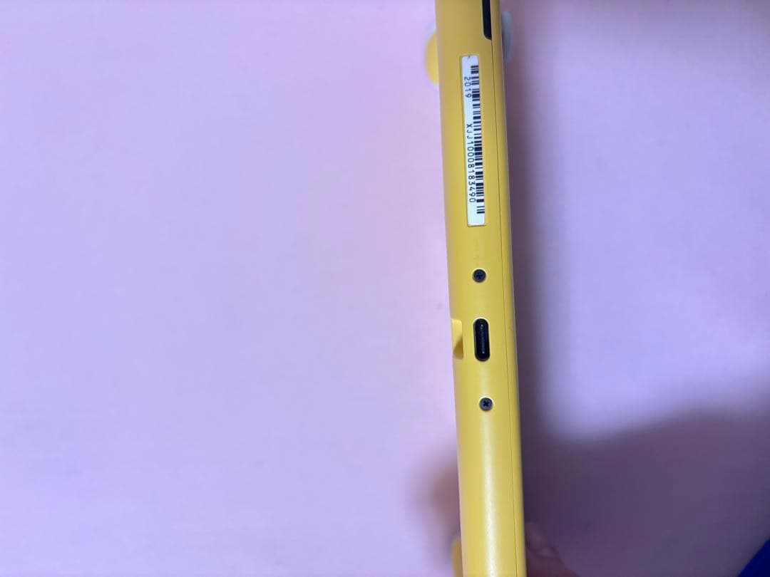 Nintendo Switch Lite 32GBカード付き