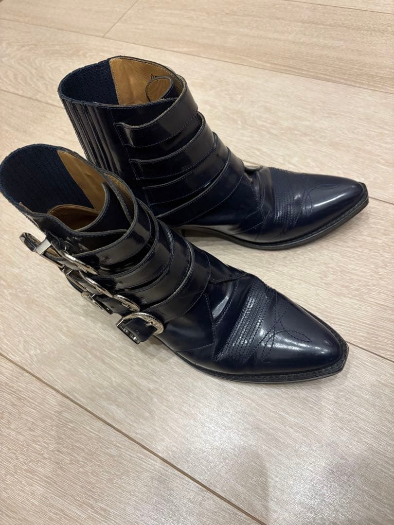 も*も様 TOGAPULLA レザー ショートブーツ バックル付き