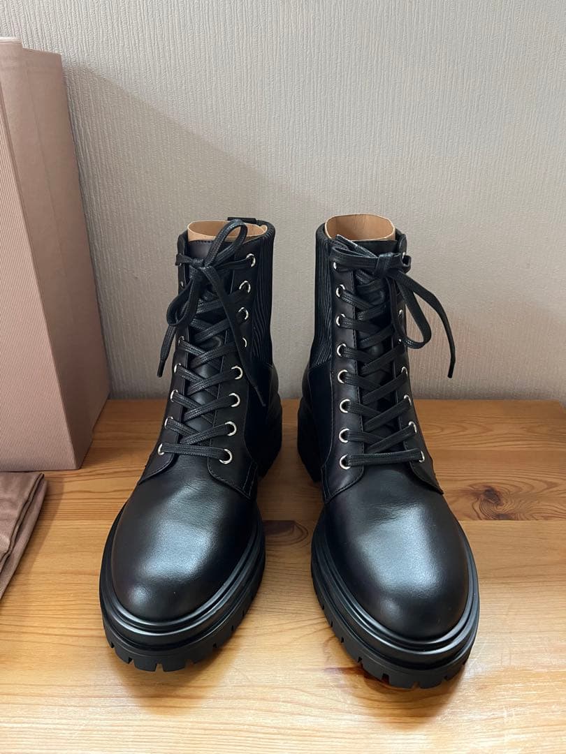 ジャンヴィトロッシ　GIANVITO ROSSI レースアップブーツ38
