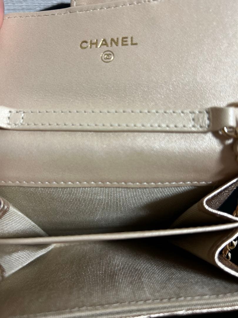 「美品」CHANELミニマトラッセ　コンパクトチェーンウォレット