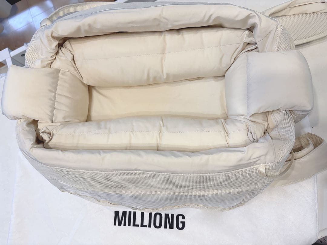 【美品】MILLIONG コットンキャンディバッグ 犬用キャリー バニラクリーム