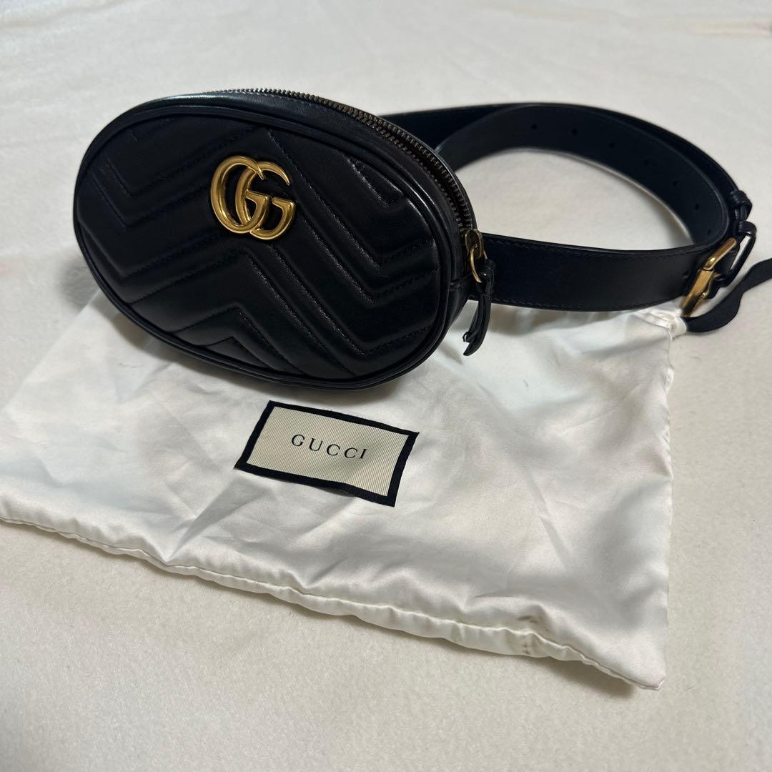 即購入OK！正規品GUCCI ボディバッグ ブラック GGロゴ