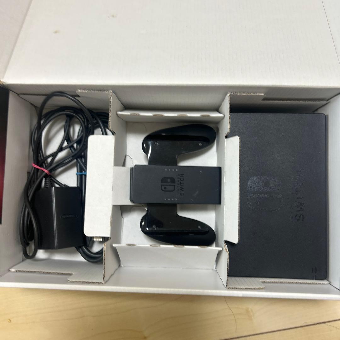 Nintendo Switch 本体 ブラック ジョイコン付き　ジャンク品