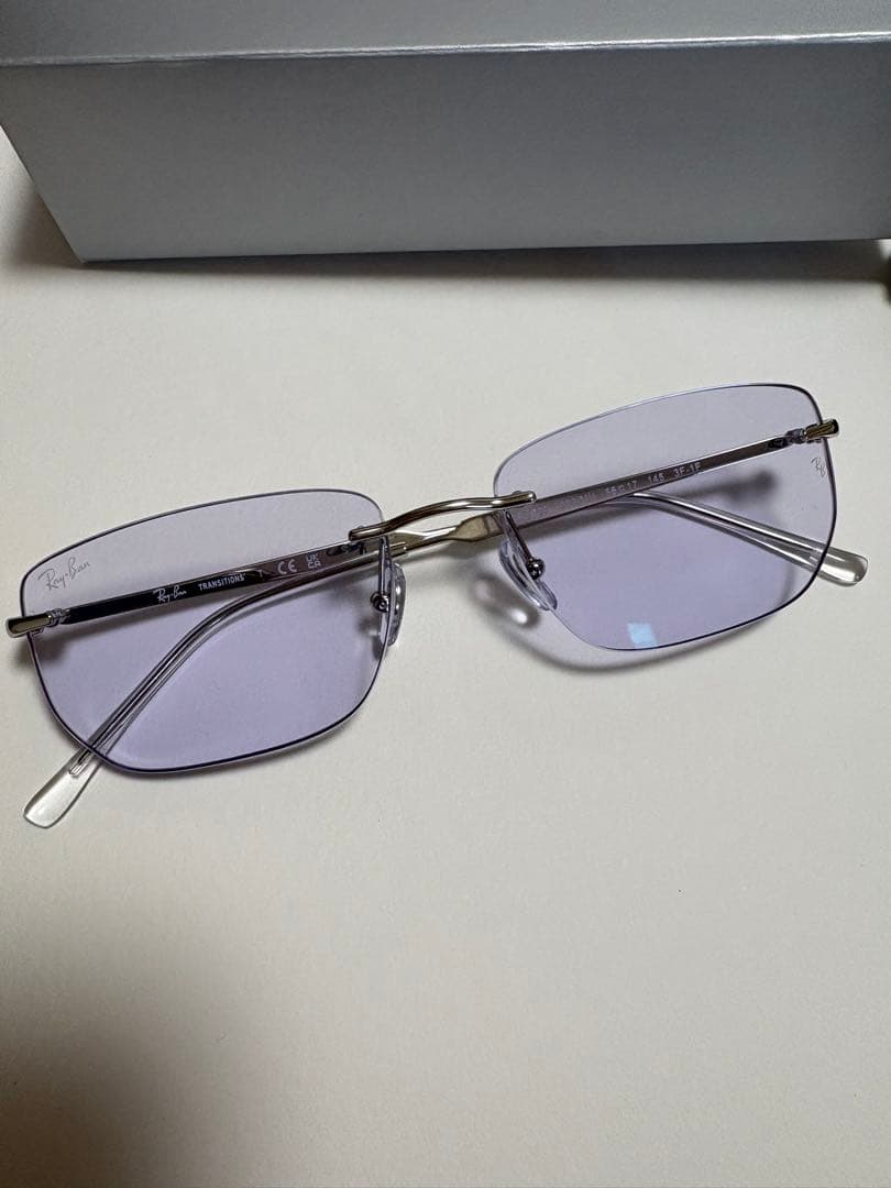 【2026最新作】Ray Ban サングラス　最新作　リムレス　調光　レイバン