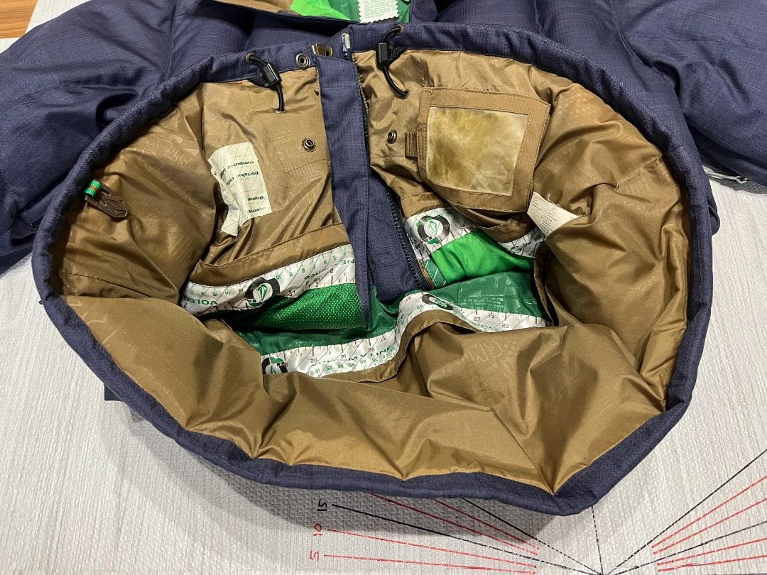 最暖ウェア！ VOLCOM DOWN JACKET 80・20 sizeM