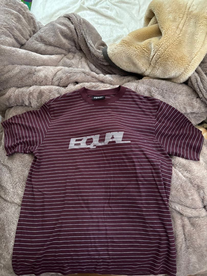 equal tシャツ