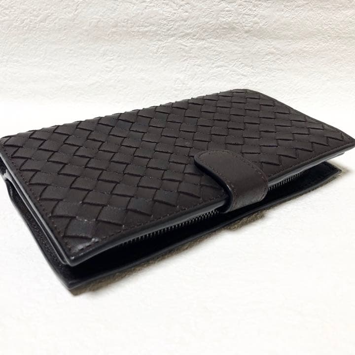 ボッテガヴェネタ　超美品　イントレチャート　レザー　がま口折り財布　ブラウン