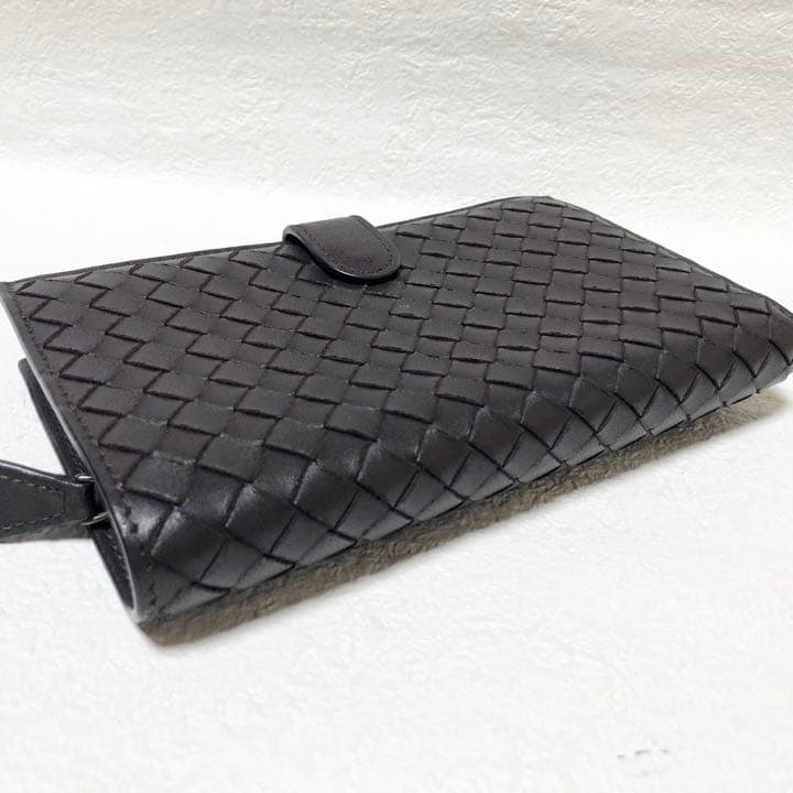 ボッテガヴェネタ　超美品　イントレチャート　レザー　がま口折り財布　ブラウン
