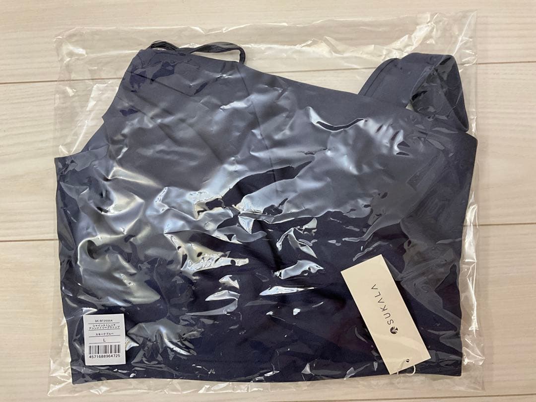 新品SUKALAシャインストレッチアシンメトリーブラトップ L スモークブルー
