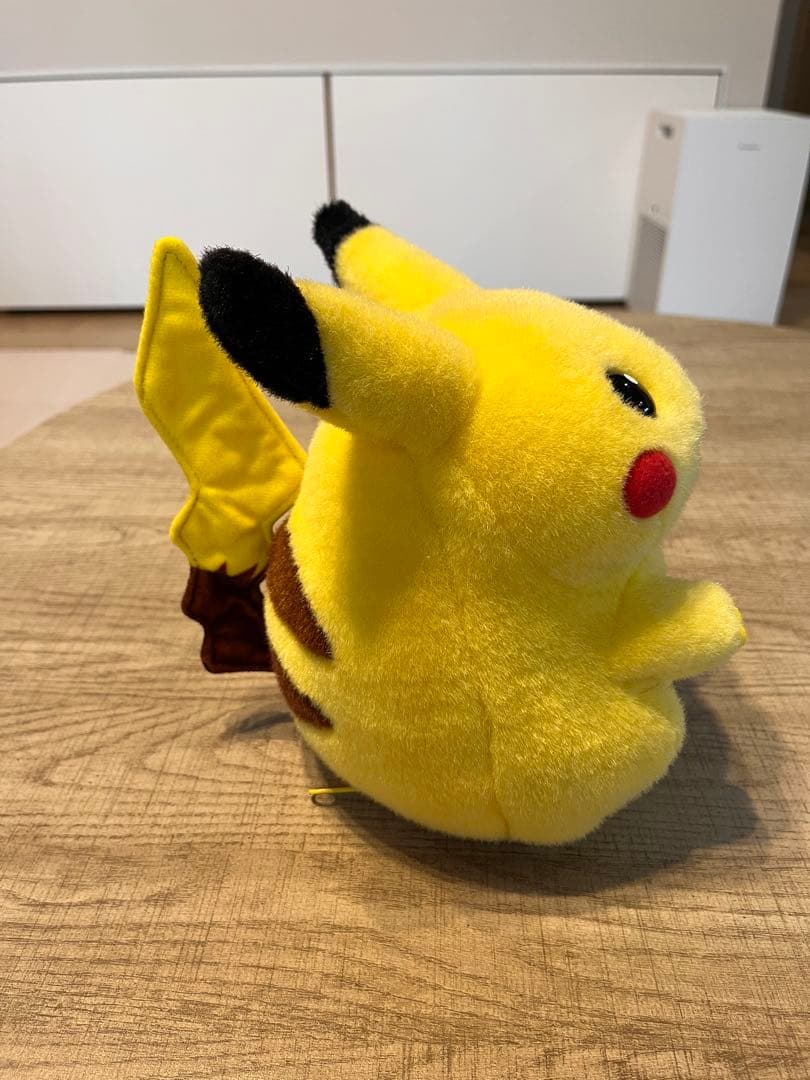 ピカチュウ おしゃべりぬいぐるみ