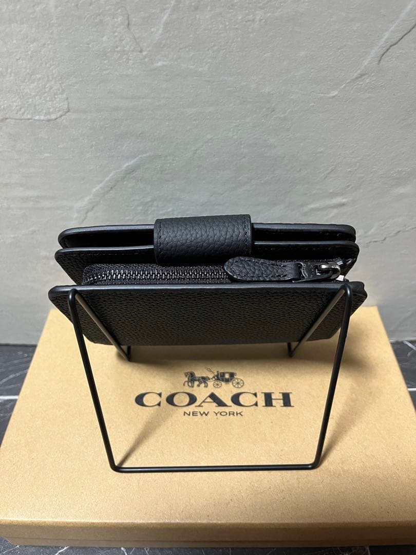 ✨️新品未使用✨️COACH ブラック 二つ折り財布
