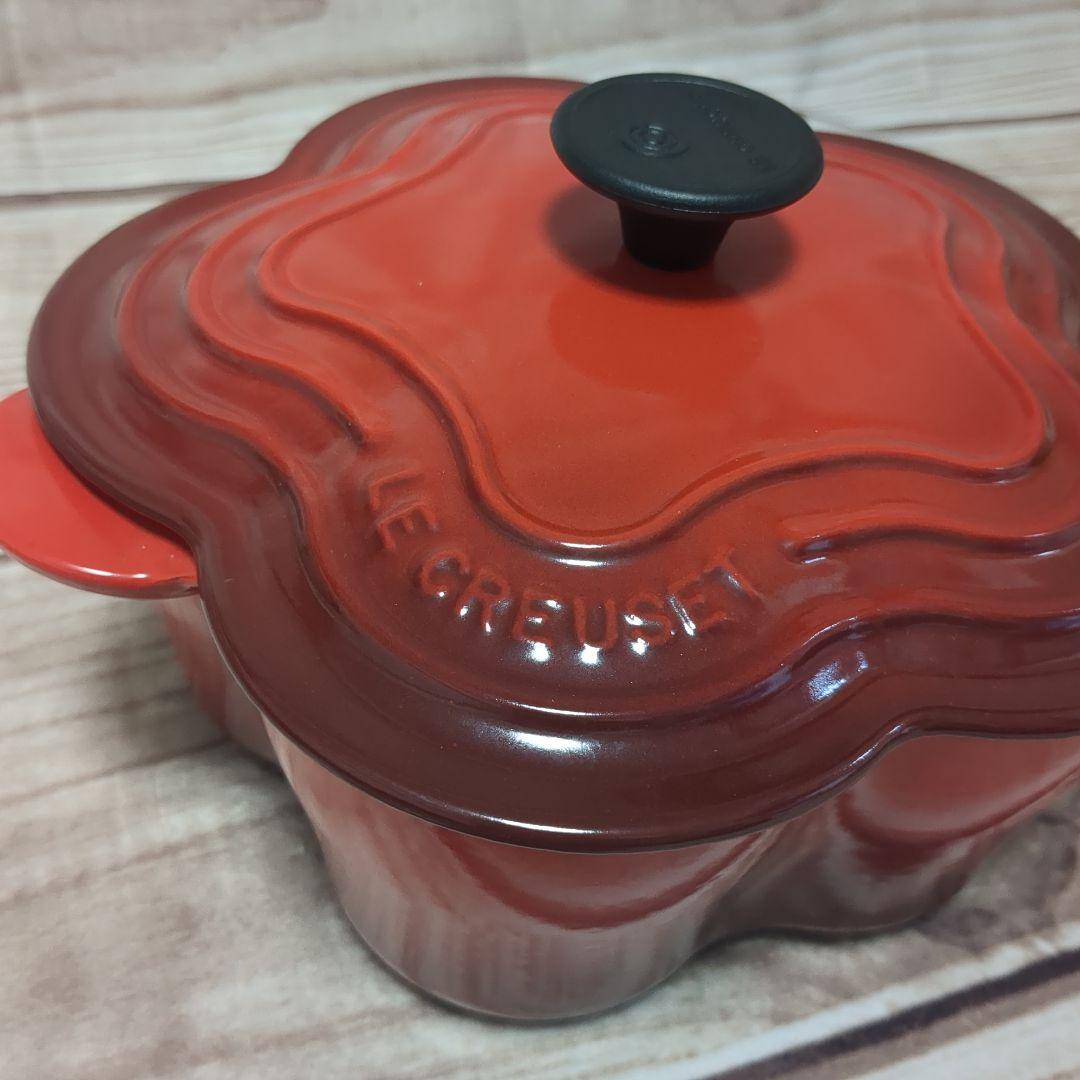 LE CREUSET（ル・クルーゼ ）　ココットフルール 20cm レッド