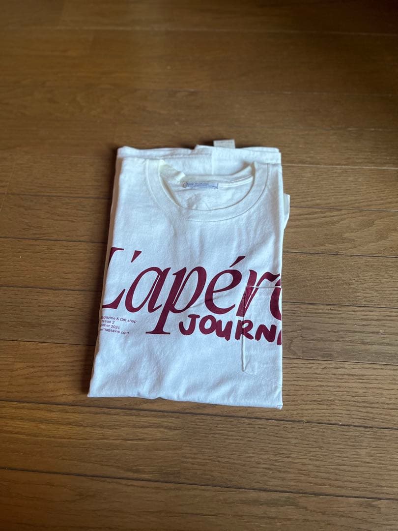AWW MAGAZINE Tシャツ