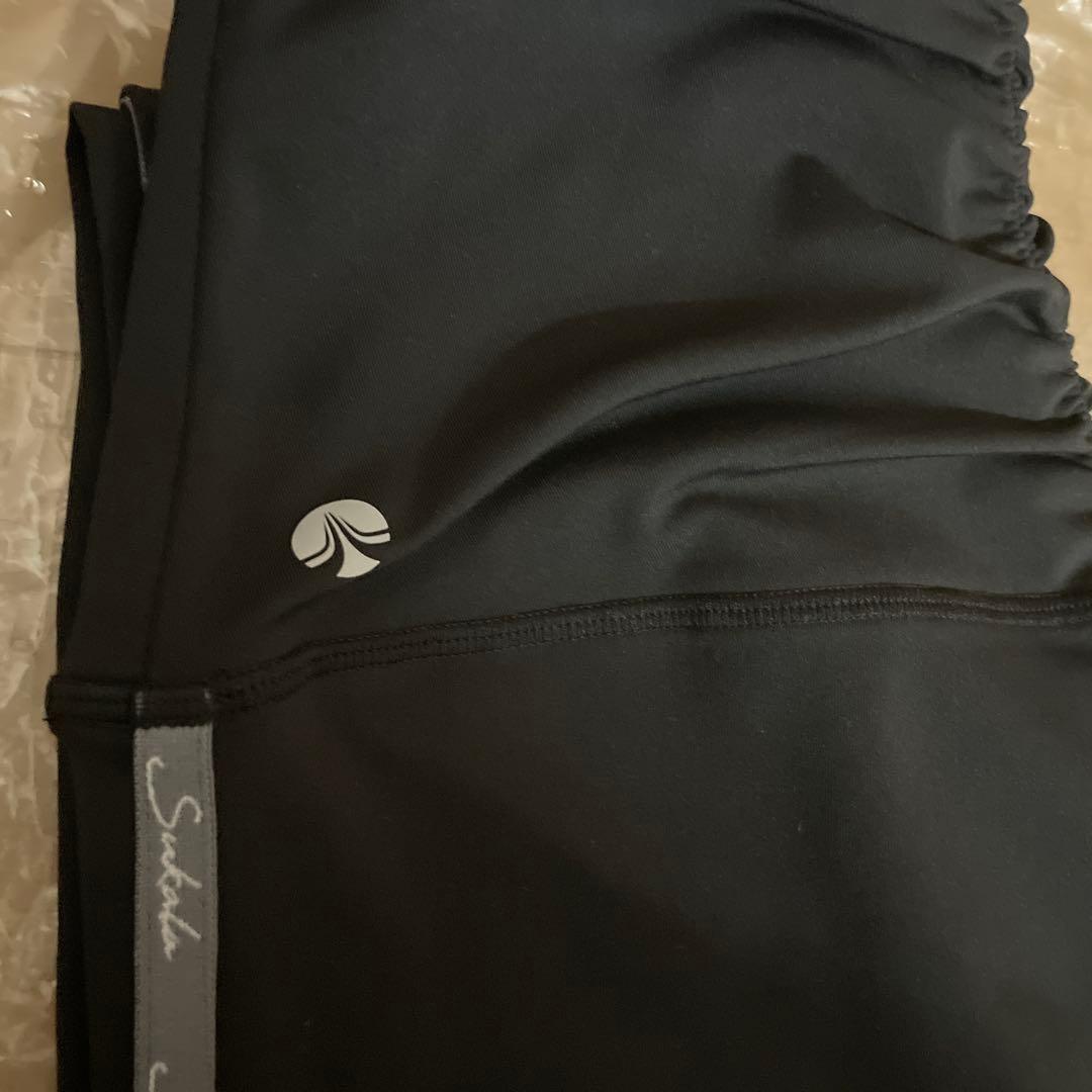 （美品）SUKALAクロスストラップ ホワイト➕ブラックスパッツ2点