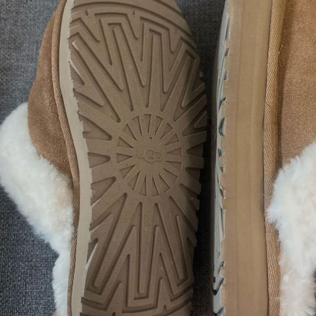UGG ブラウン スエード スリッパ