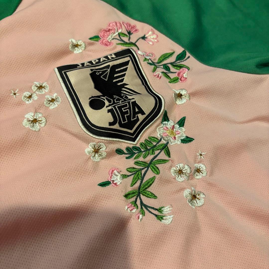つ*ん様 日本代表 花柄刺繍 adidas ピンク×グリーン JFAロゴ　Mサイ