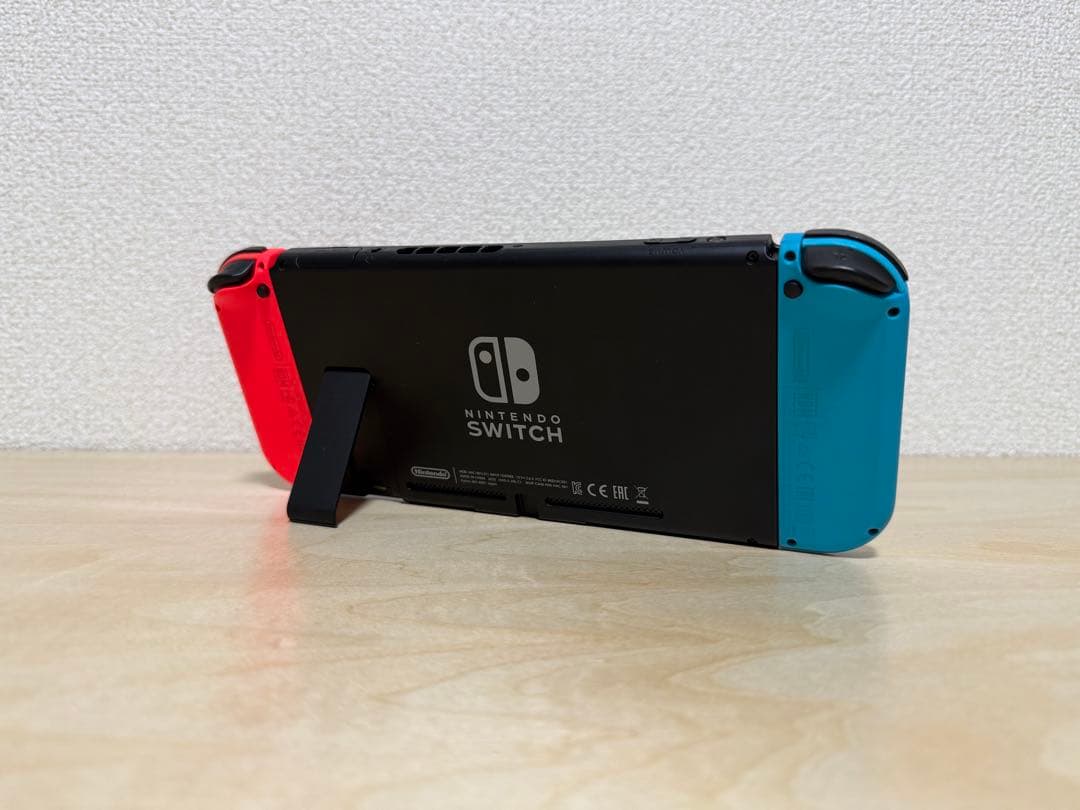 Nintendo Switch 本体　Joy-Con付き