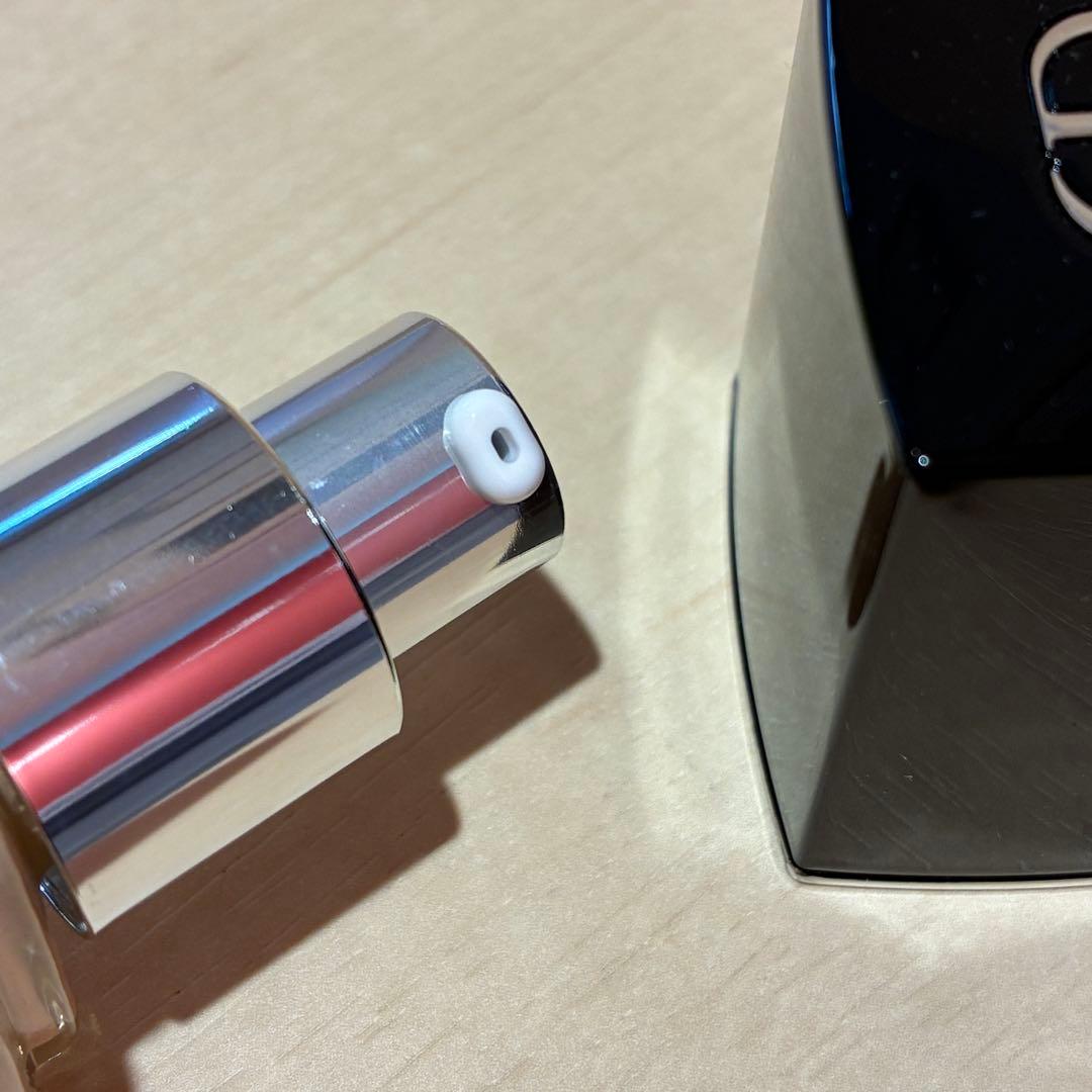 ♠︎ディオールスキン　フォーエヴァー　フルイド　グロウ　1N 30ml
