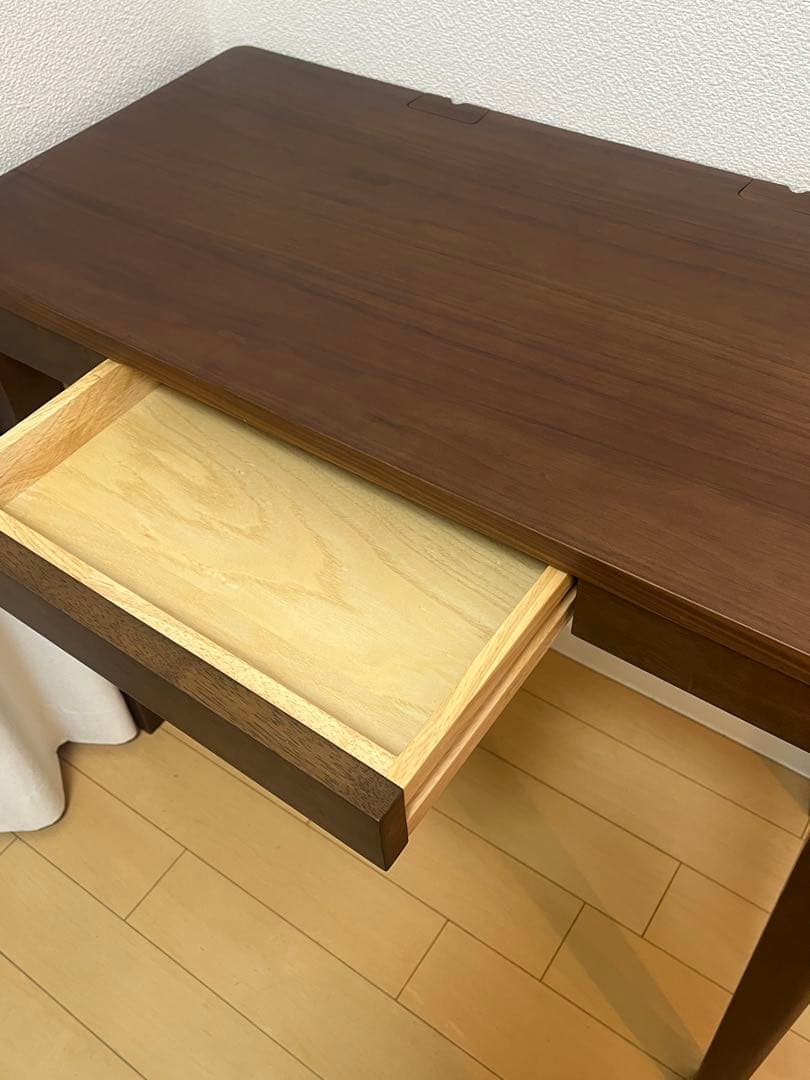 ベルメゾン パソコンデスク 引き出し付き (ほぼ新品)