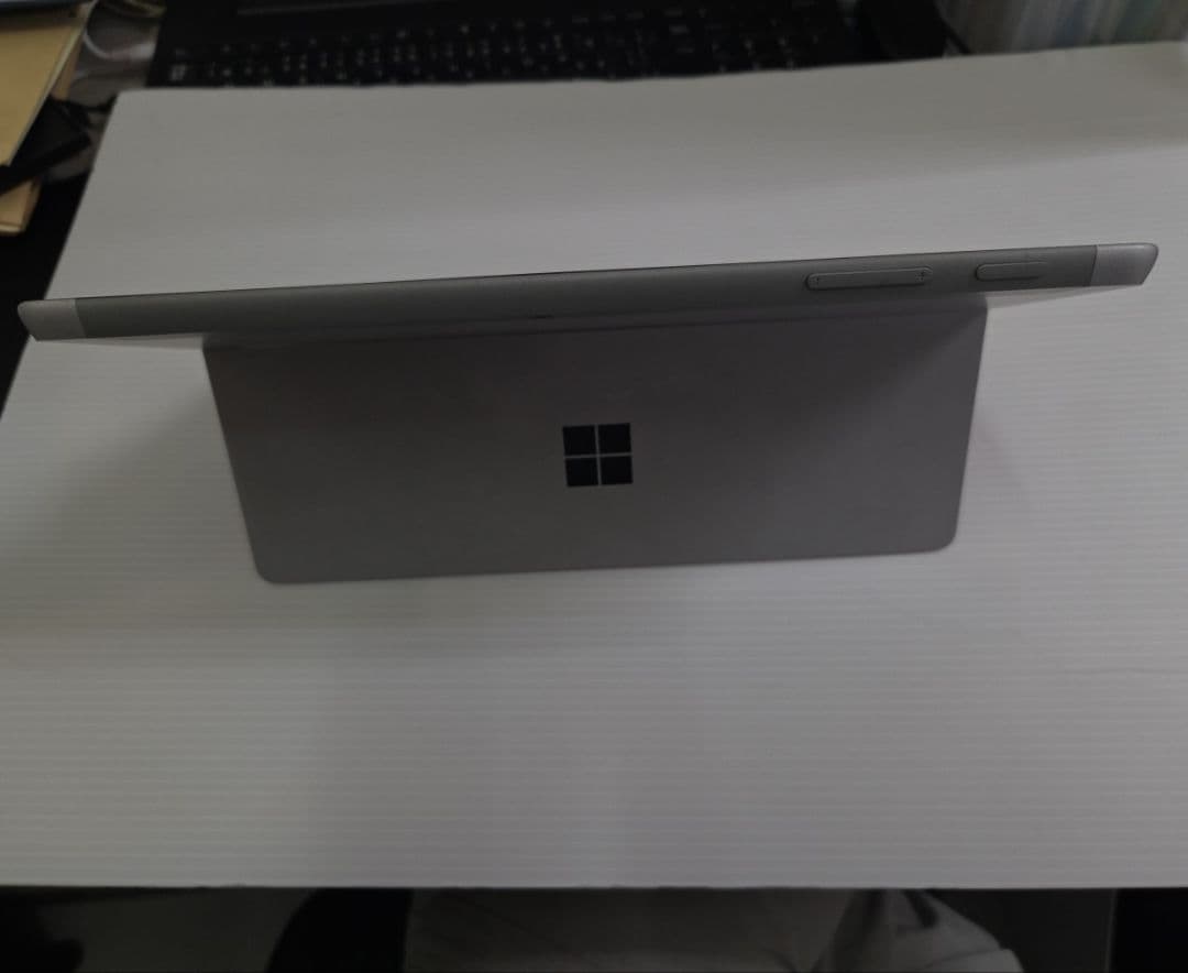 マイクロソフト Surface Go 1824（8GB）128GB