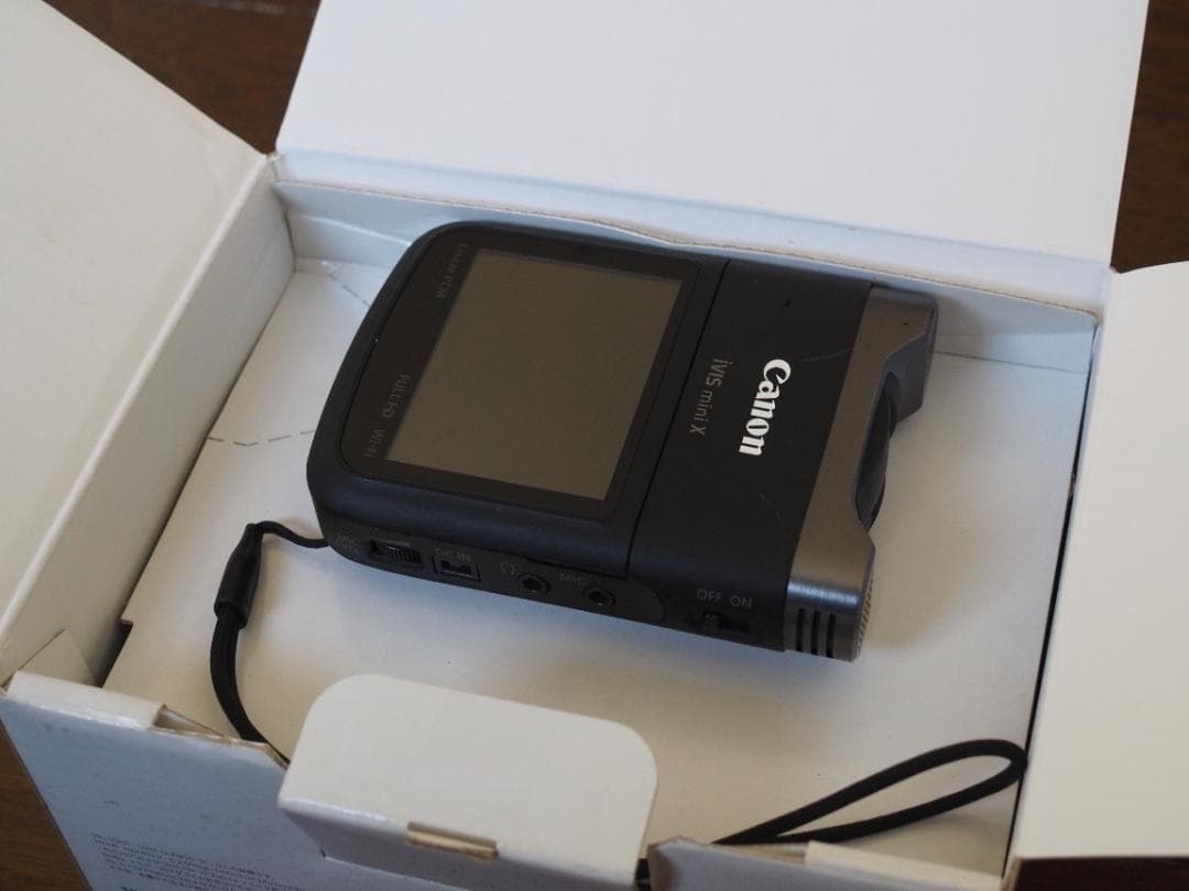 【美品】Canon iVIS mini X 箱・付属品完備 ワンオーナー 非喫煙