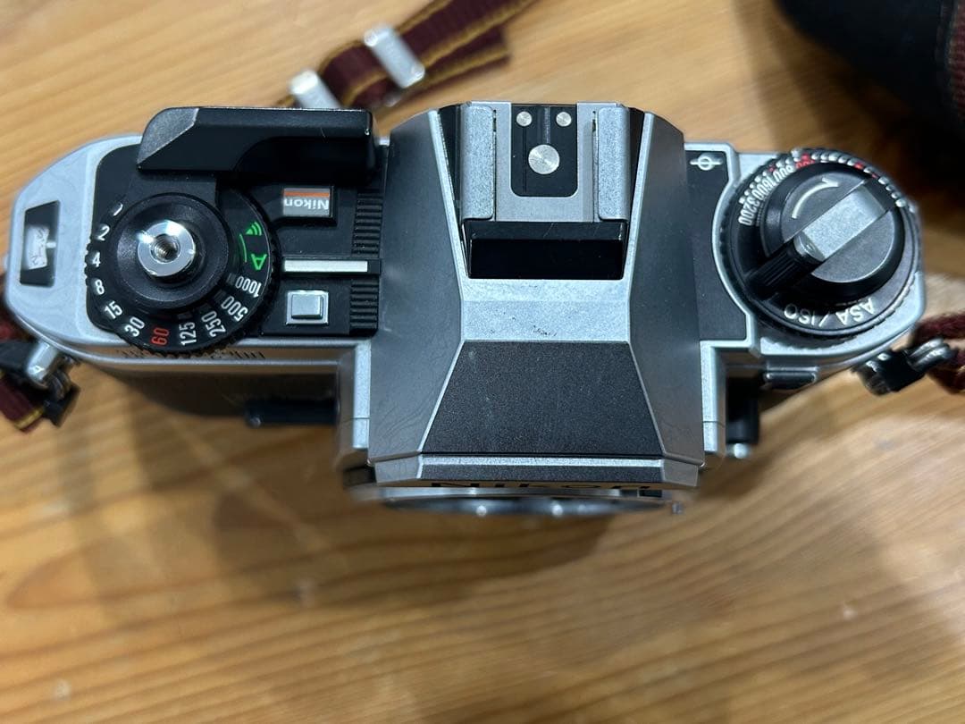 Nikon FG-20 一眼レフカメラ レンズ　フラッシュ　ミニ三脚付き