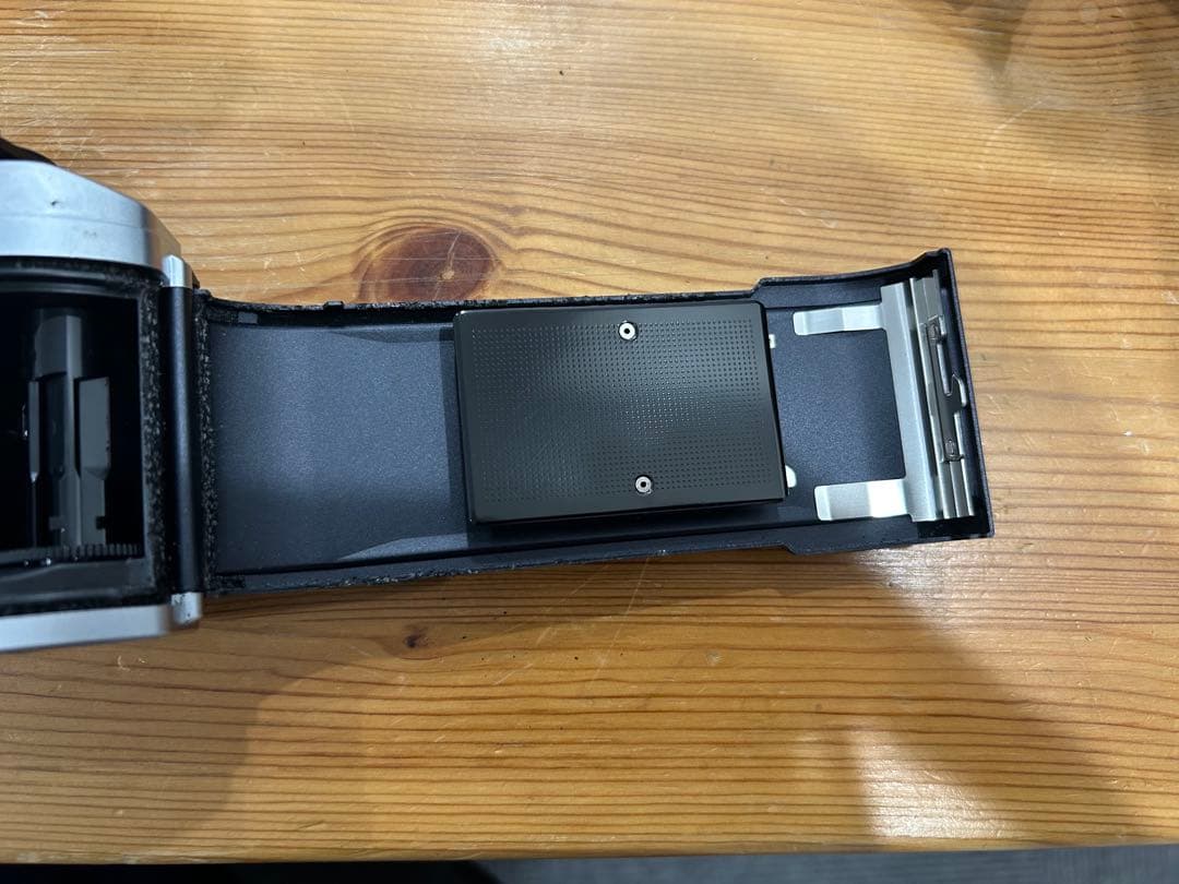 Nikon FG-20 一眼レフカメラ レンズ　フラッシュ　ミニ三脚付き