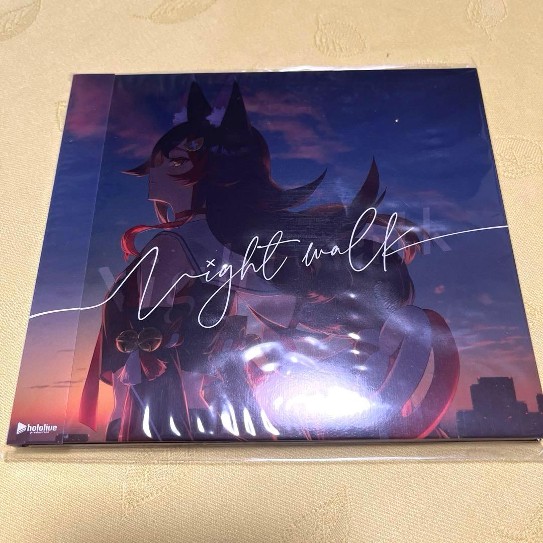 ホロライブ 大神ミオ 1stアルバムNight walk ポストカード 缶バッジ