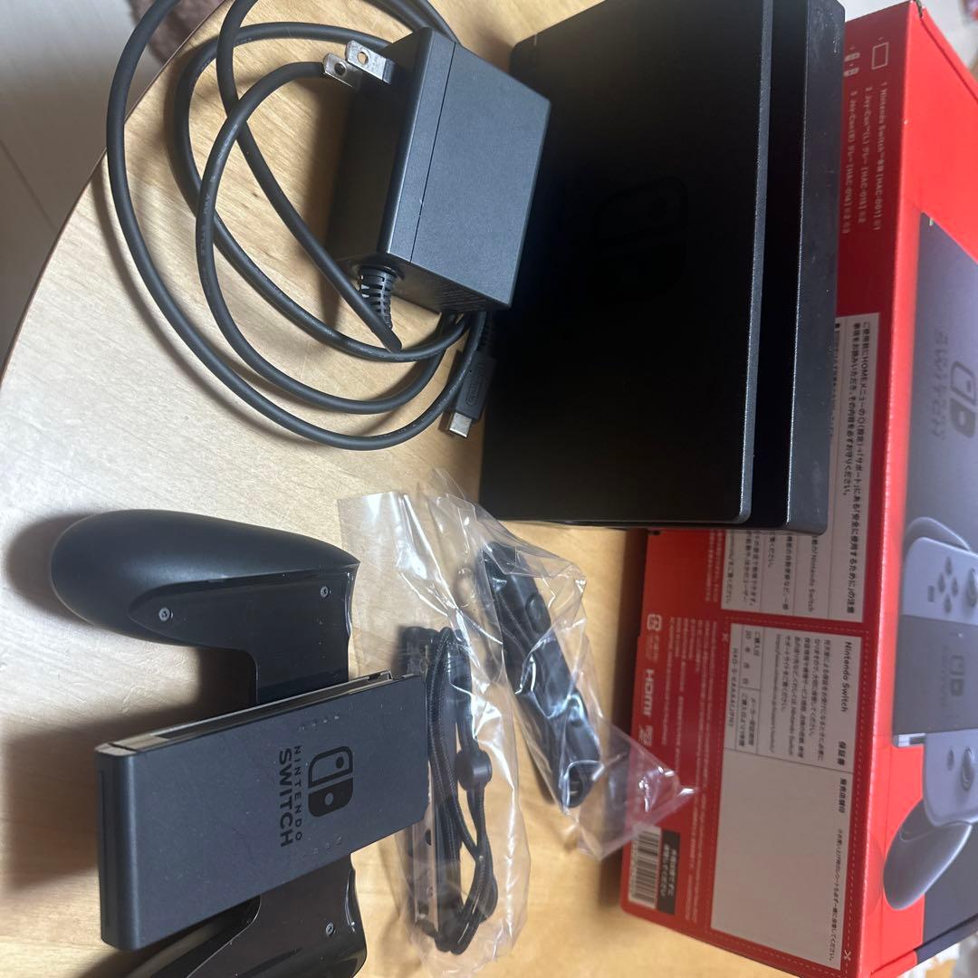 Nintendo Switch 本体 カバー保護フィルム付き