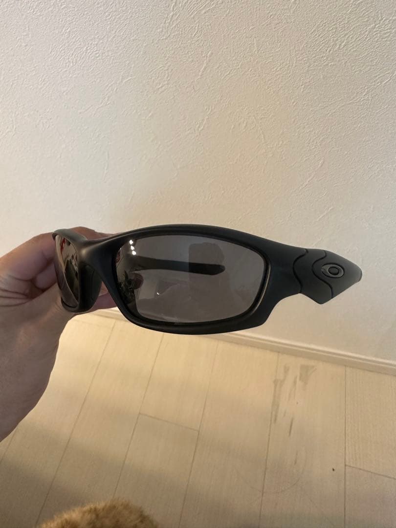 小物 oakley straight jacket