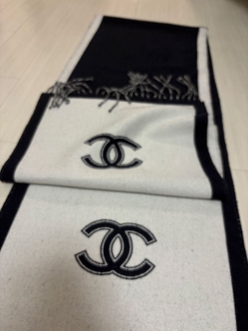CHANEL フリンジ付きマフラー ストール　2月末消去