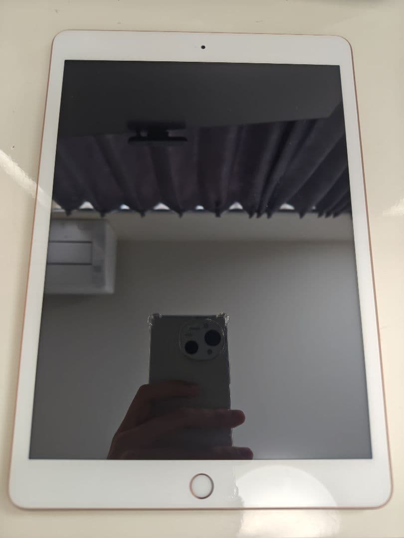 Apple iPad 第8世代 128GB 10.2インチ ローズゴールド