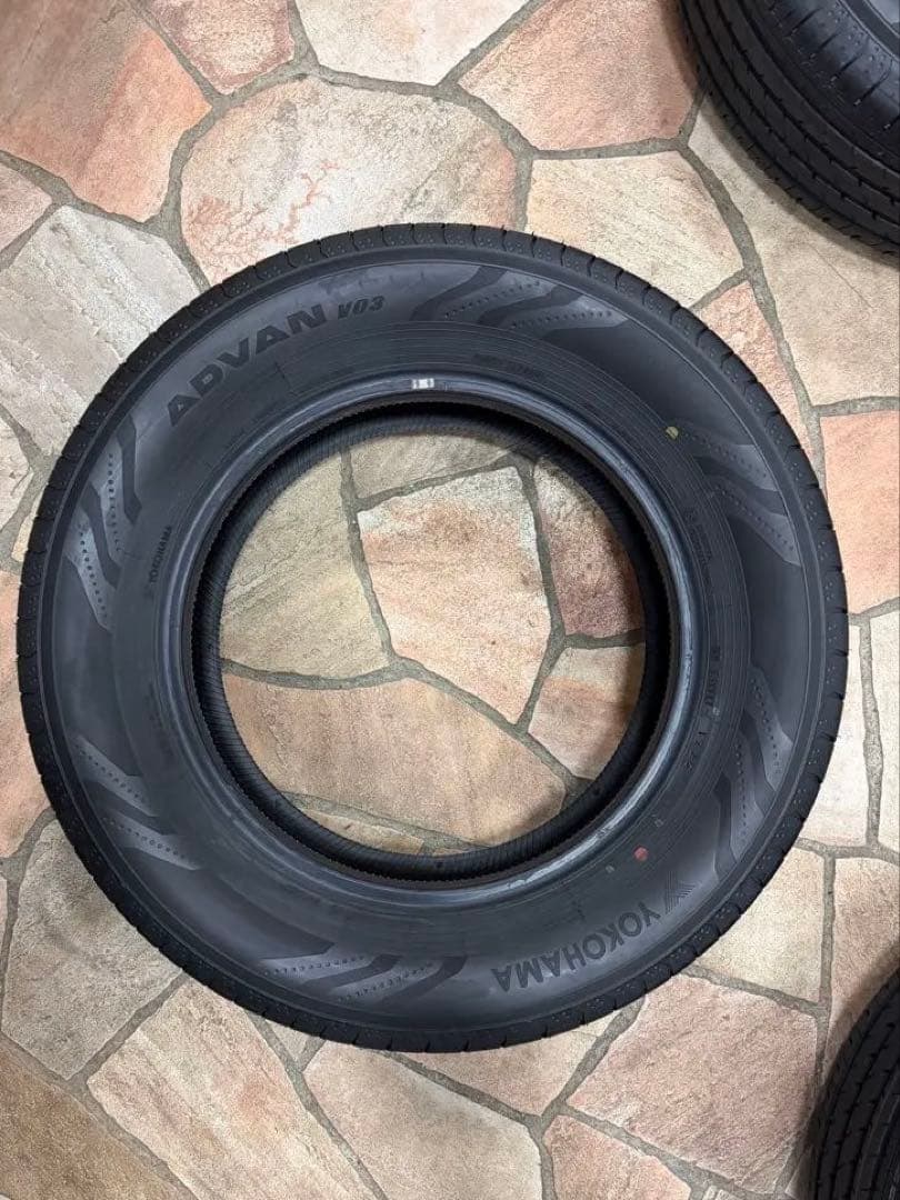 引取可・ヨコハマADVAN V03 225/65R17 タイヤ 4本セット