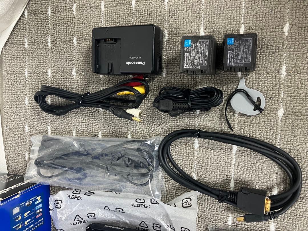 Panasonic ハイビジョンビデオカメラ　HDC-HS300 120GB