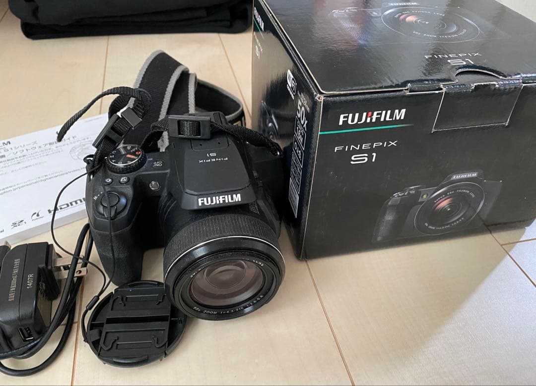 FUJIFILMフジフィルム FinePix S1 デジタルカメラ 元箱説明書付