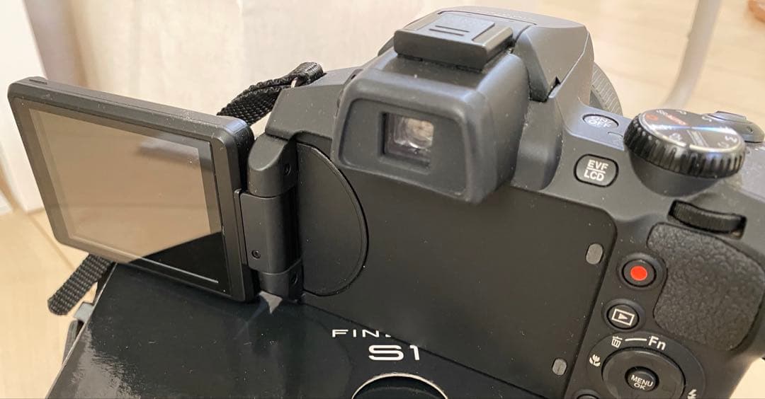 FUJIFILMフジフィルム FinePix S1 デジタルカメラ 元箱説明書付