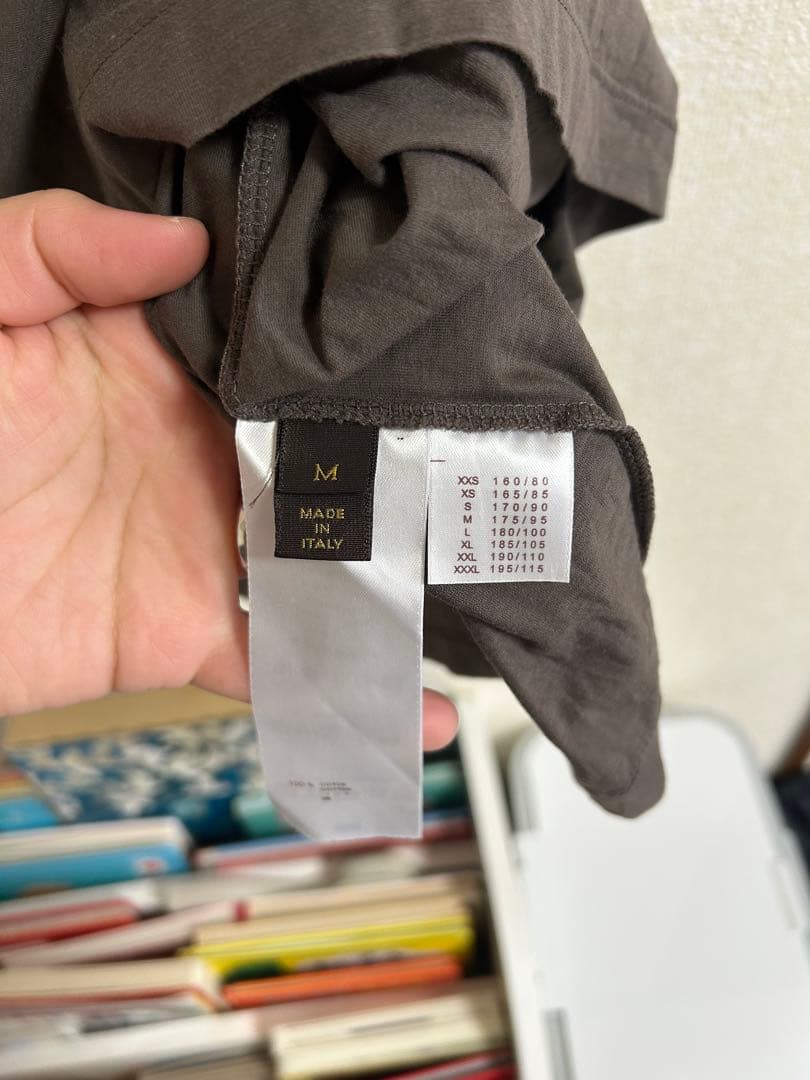 LOUIS VUITTON Tシャツ チャコール　バックロゴ