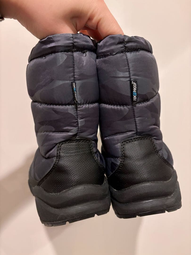 THE NORTH FACE☆ヌプシ(限定グレーカモ24cm)