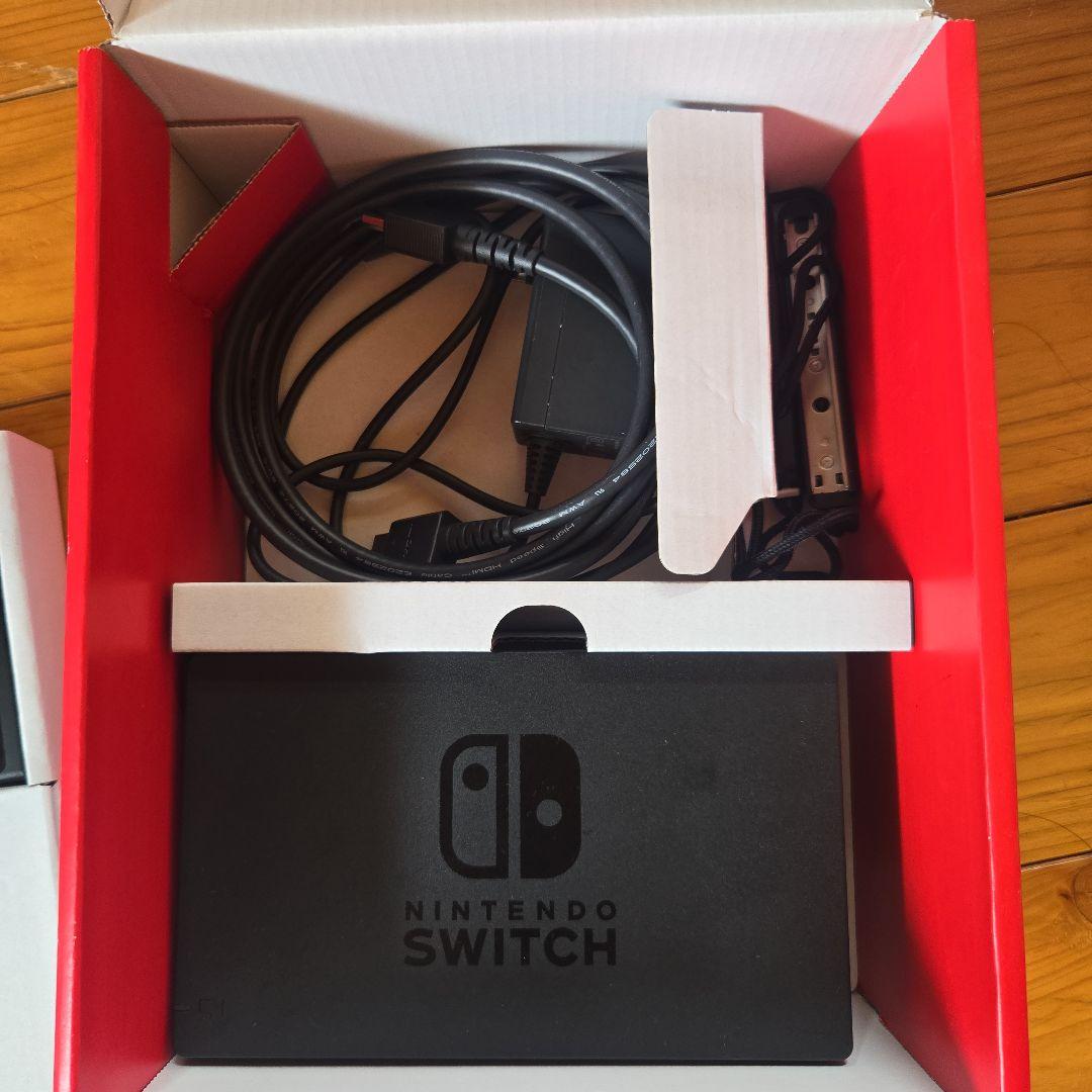 Nintendo Switch 本体 グレー Joy-Con付き　2023年製