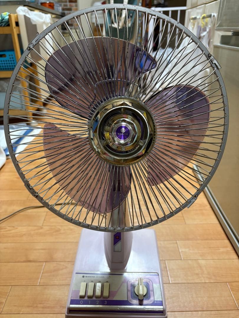 SANYO EF-A30B型扇風機 ホワイト/パープル