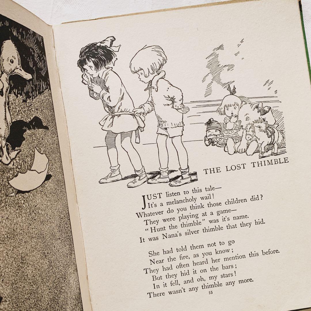 貴重な挿絵と装丁も可愛い꙳⋆英国の古い児童書　ビンテージ古書　洋書　絵本