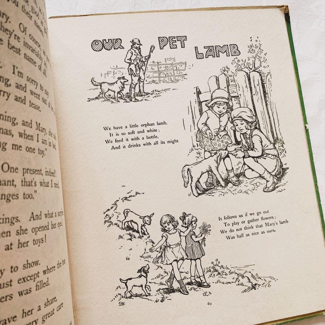 貴重な挿絵と装丁も可愛い꙳⋆英国の古い児童書　ビンテージ古書　洋書　絵本