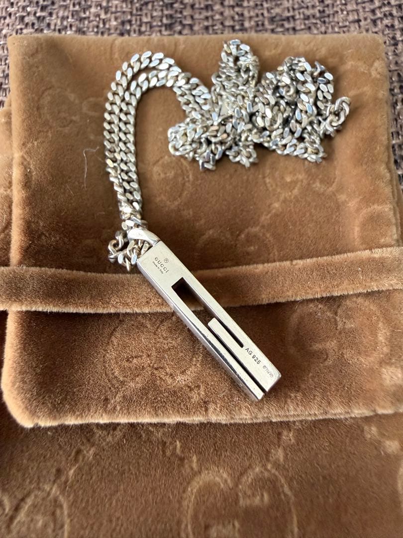 GUCCI グッチ　シルバーネックレス