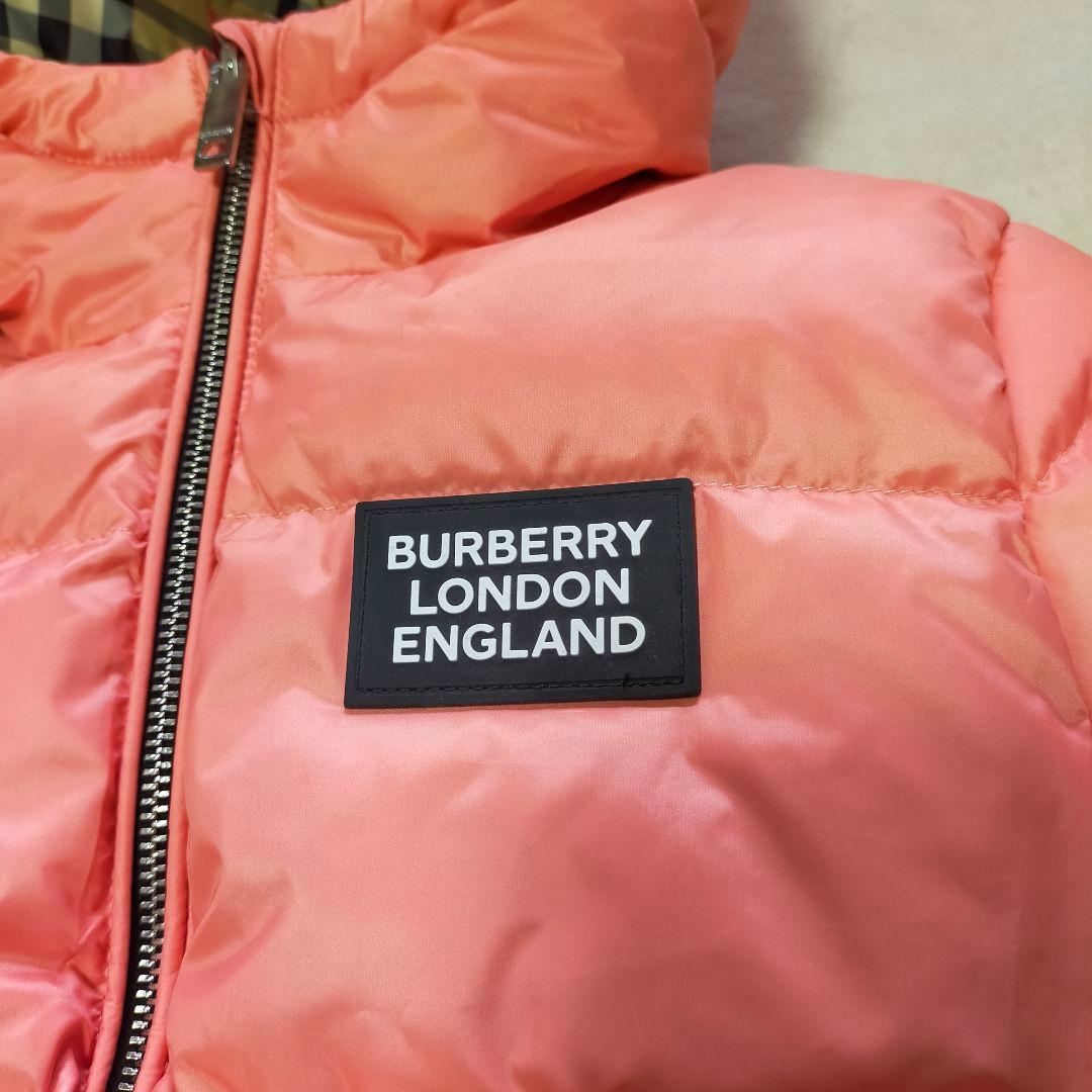 美品　BURBERRY　2Y92cm　リバーシブル　ダウンジャケット