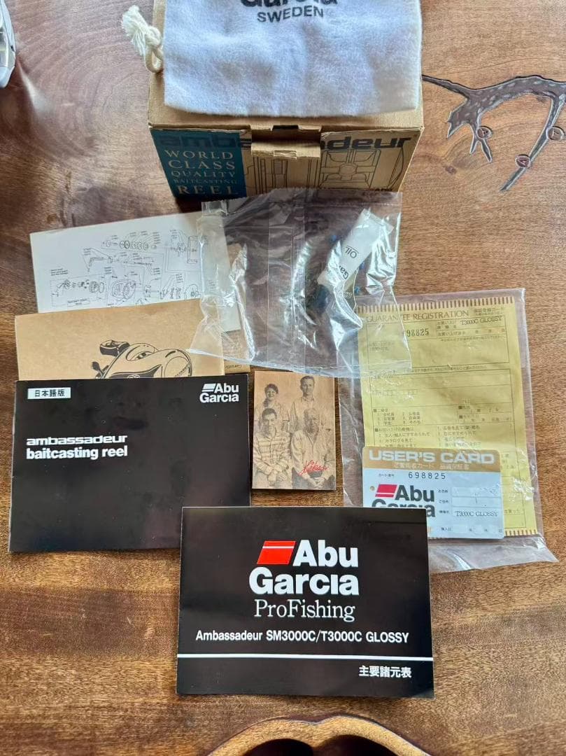 Abu Garcia ambassadeur T3000C Glossy 未使用