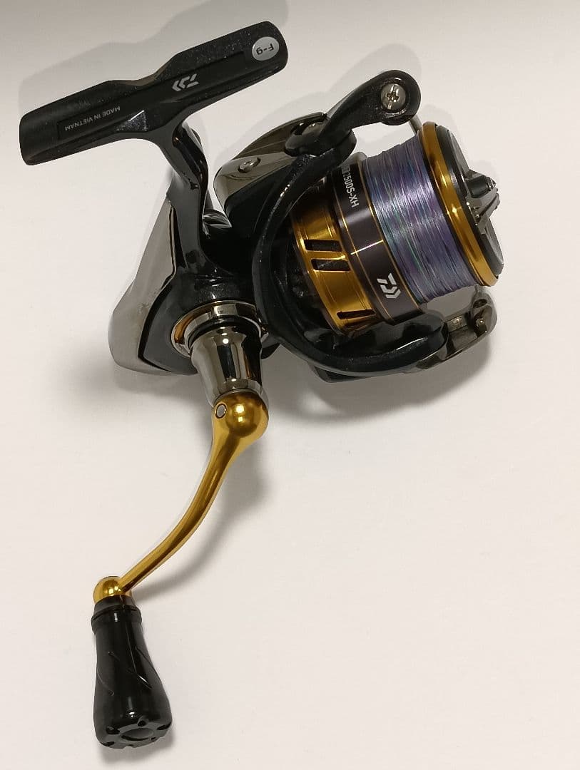 美品■カスタム■ダイワ 18 レガリス LT2500S-XH ゴメクサス部品
